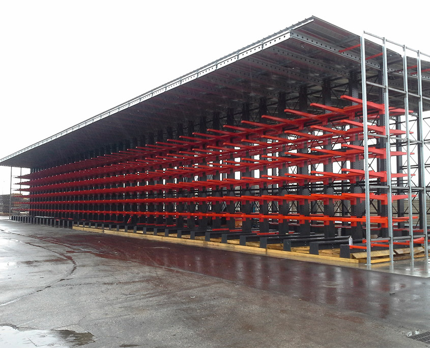 Self-bearing stores