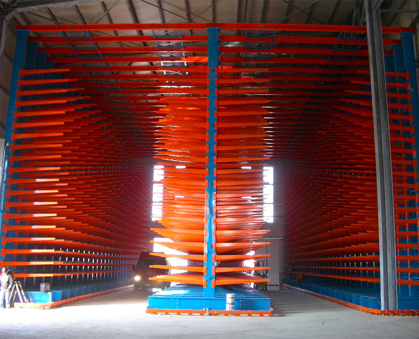 Self-bearing stores